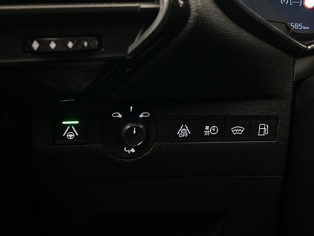 Vehicle Image 28