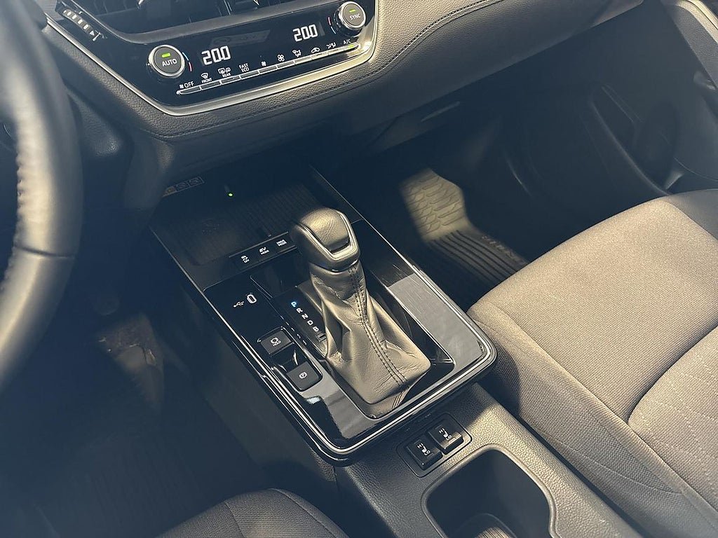 Vehicle Image 18