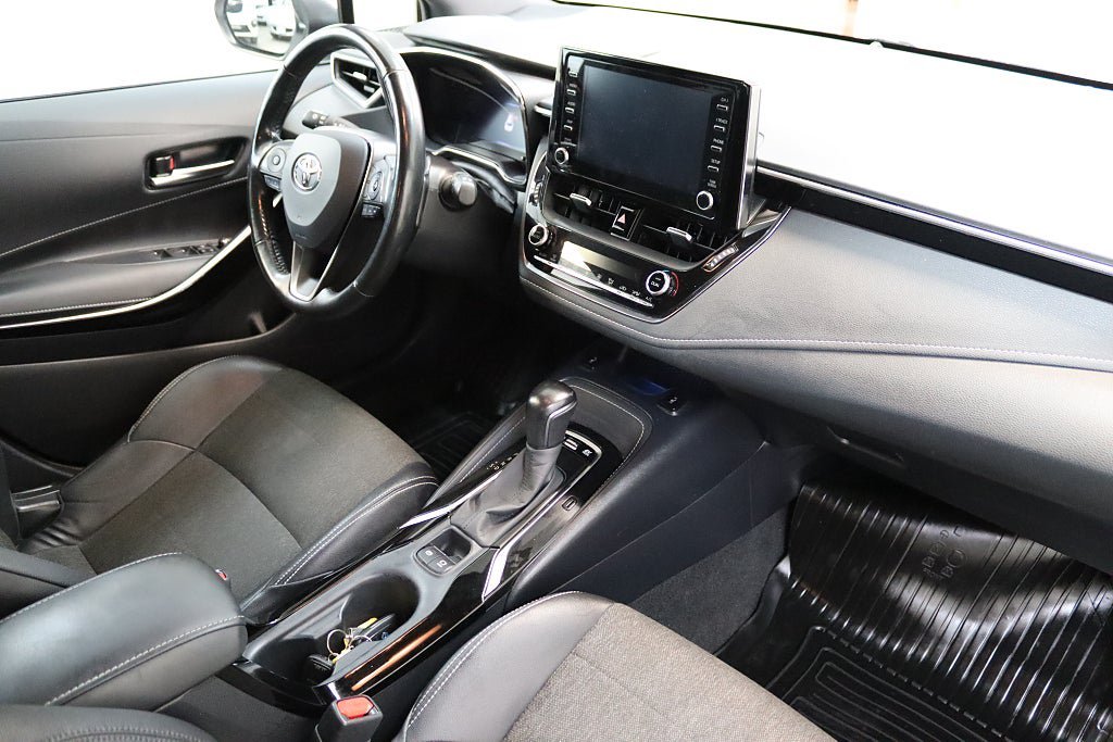 Vehicle Image 15
