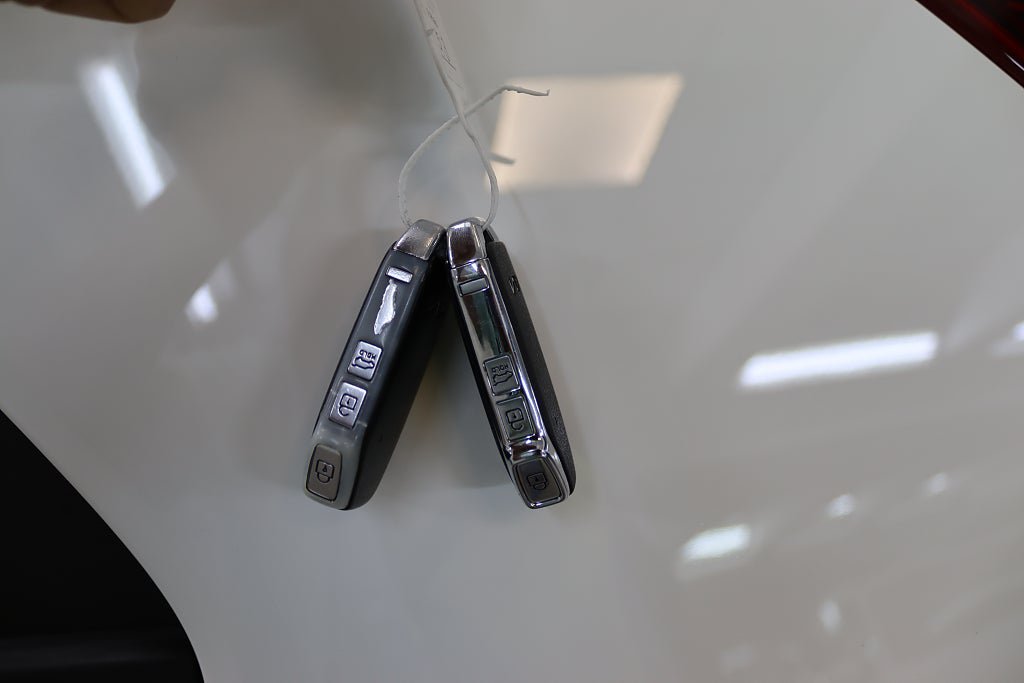 Vehicle Image 25
