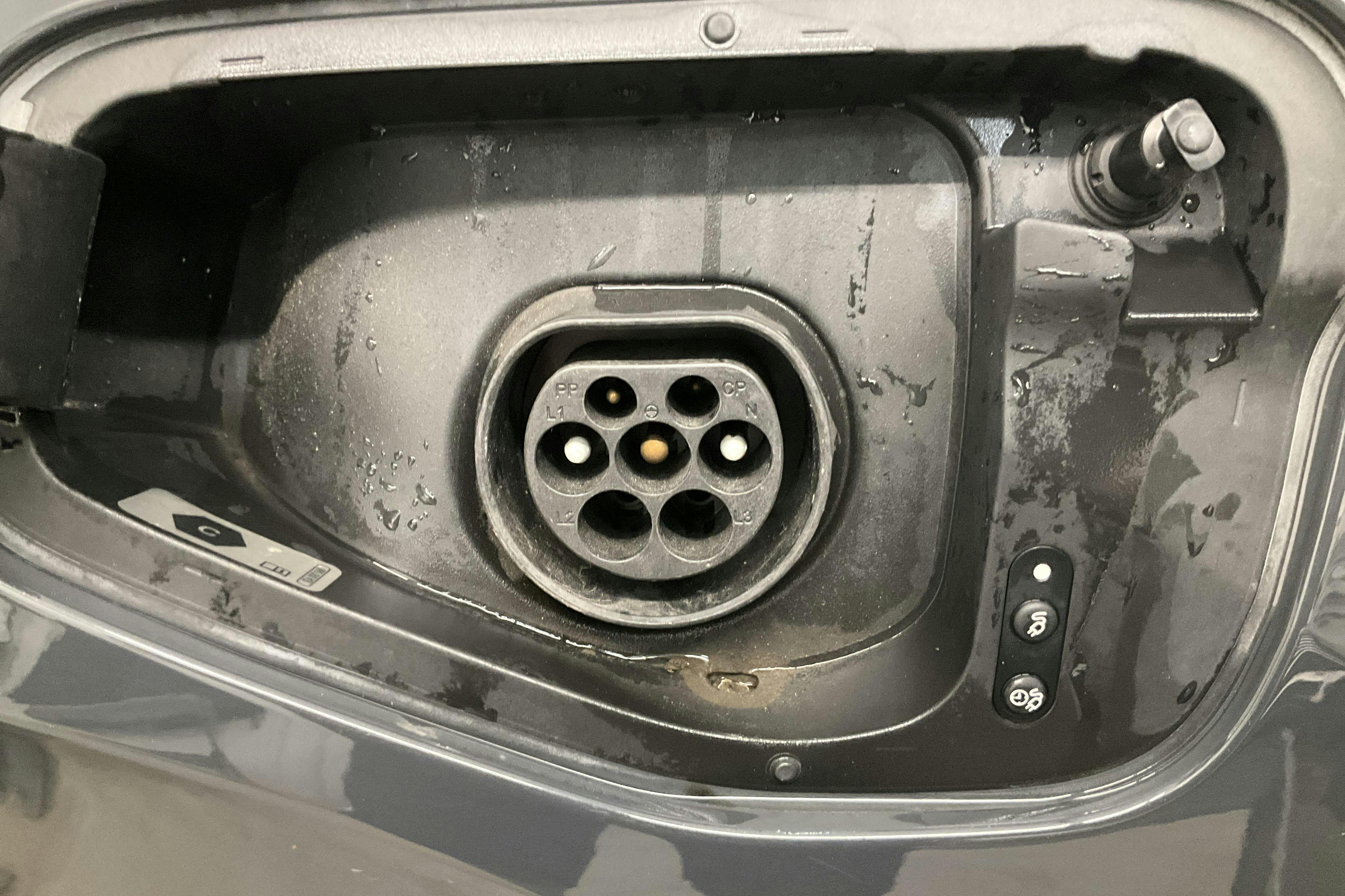 Vehicle Image 15