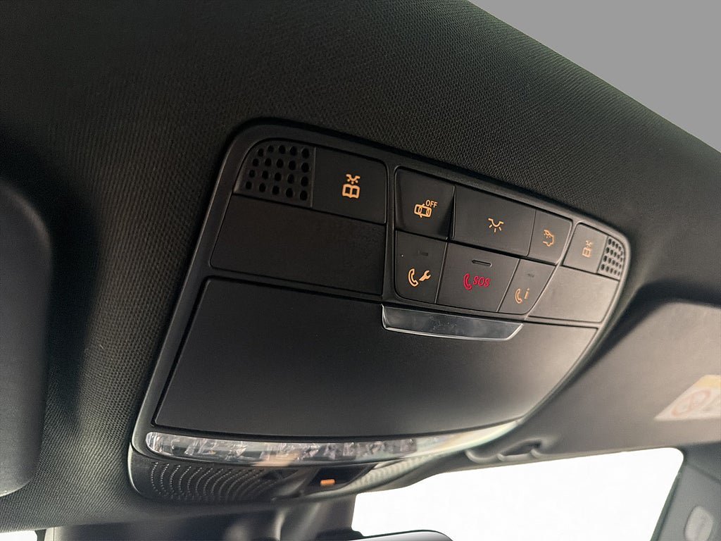 Vehicle Image 27