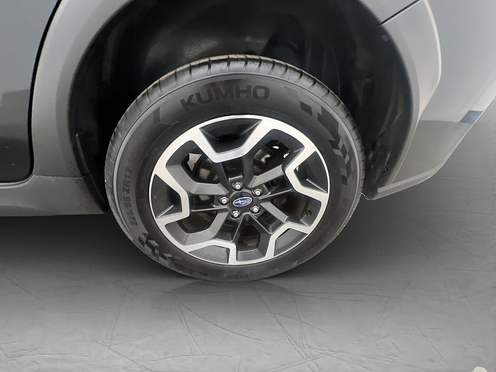 Vehicle Image 32