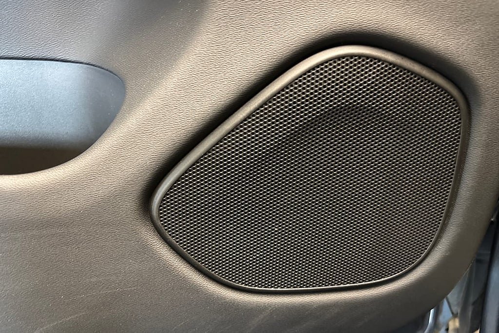 Vehicle Image 22
