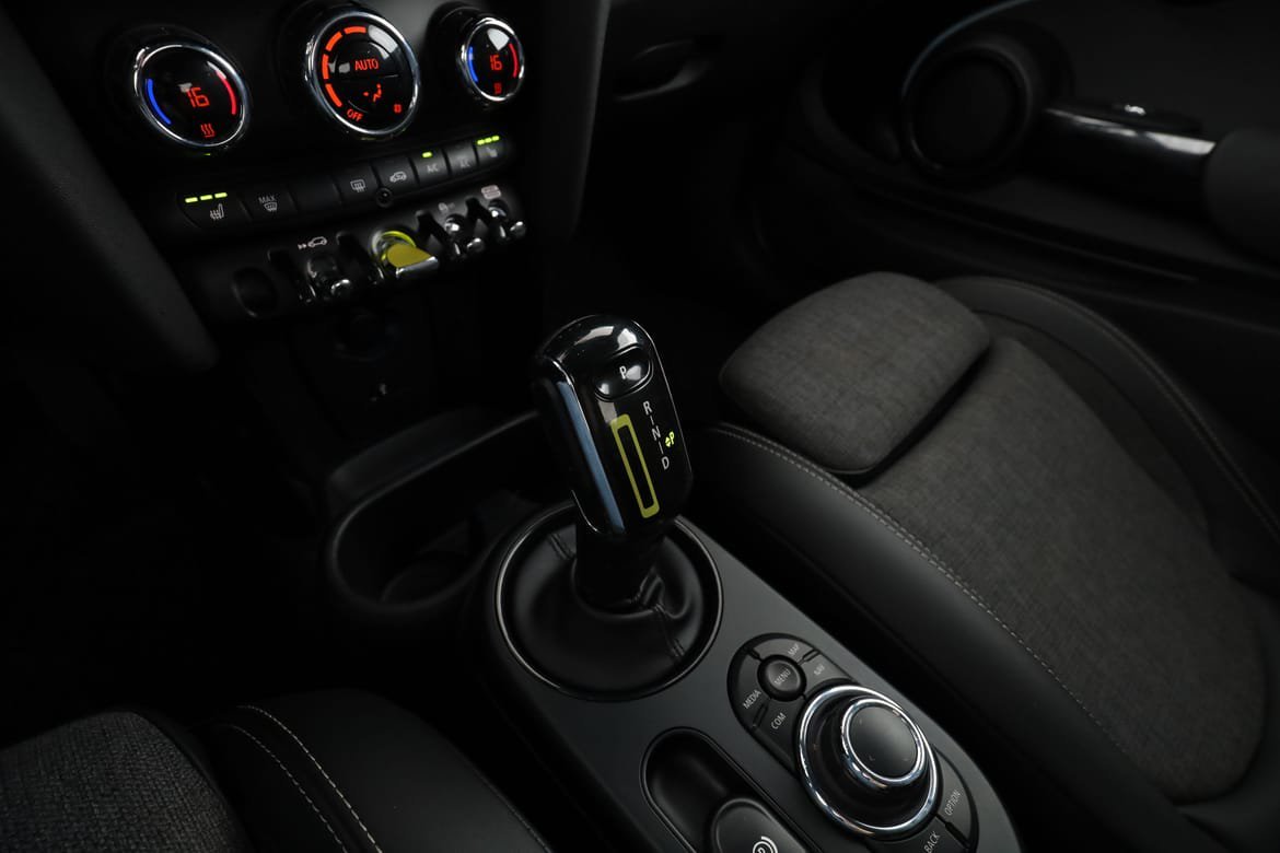 Vehicle Image 23