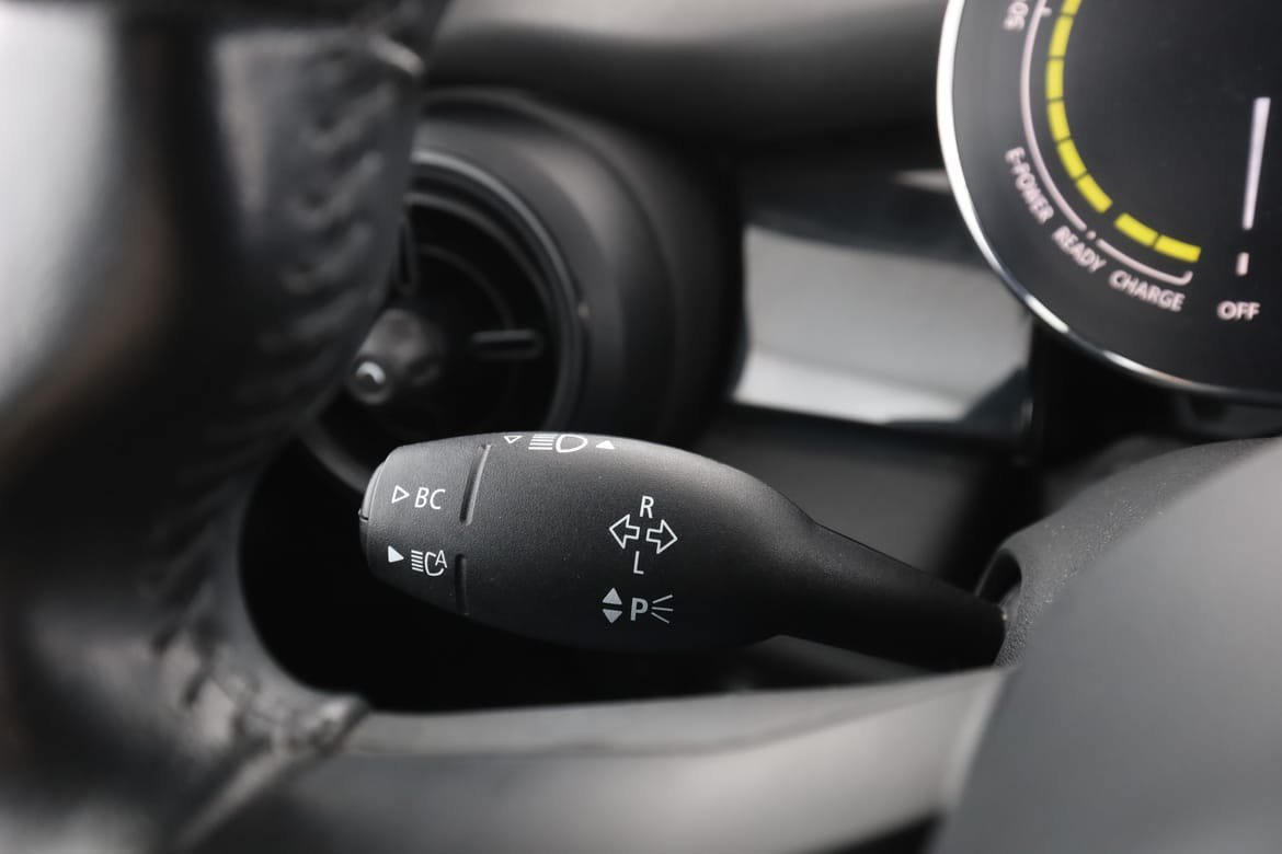 Vehicle Image 35