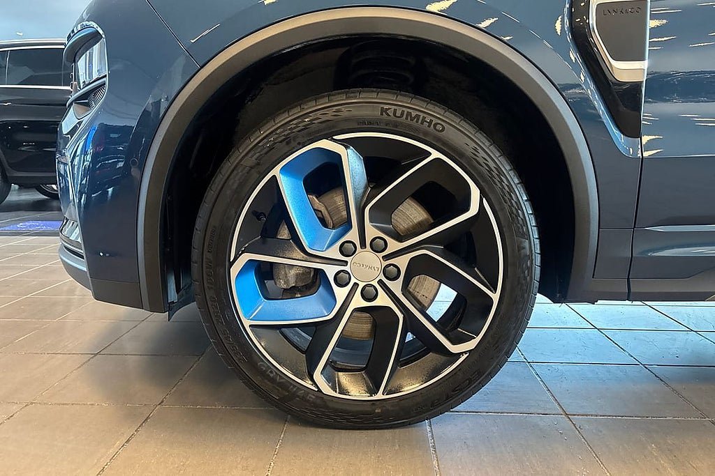 Vehicle Image 17