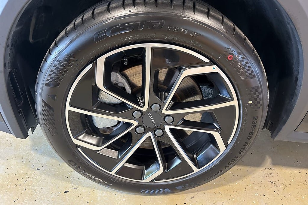 Vehicle Image 19