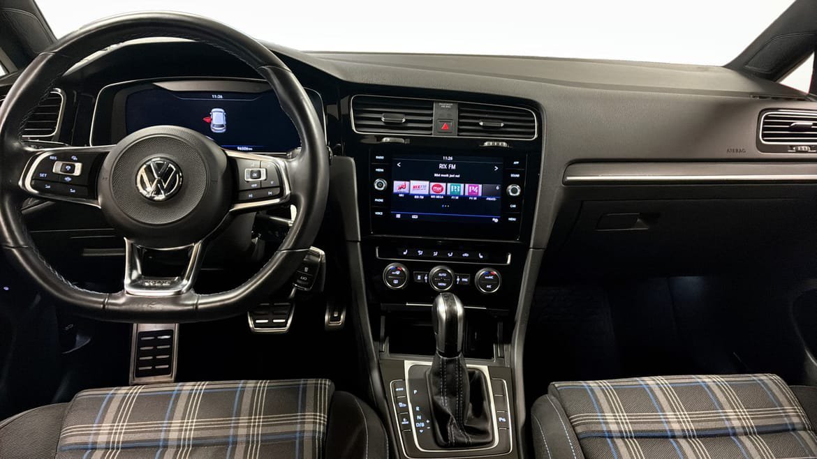 Vehicle Image 11