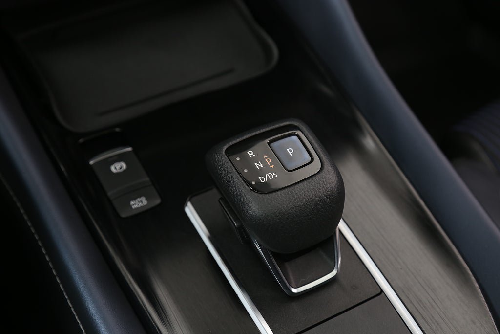 Vehicle Image 25