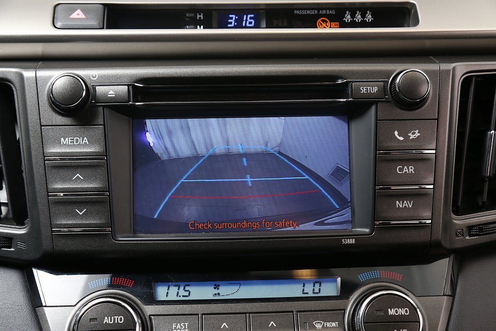 Vehicle Image 21