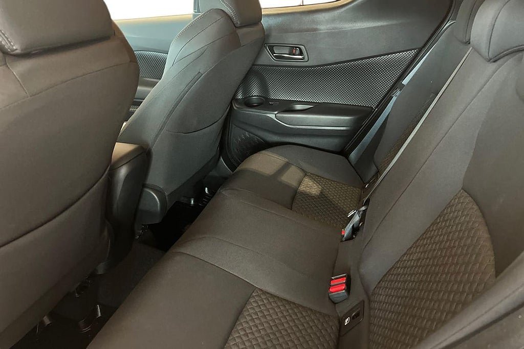 Vehicle Image 13