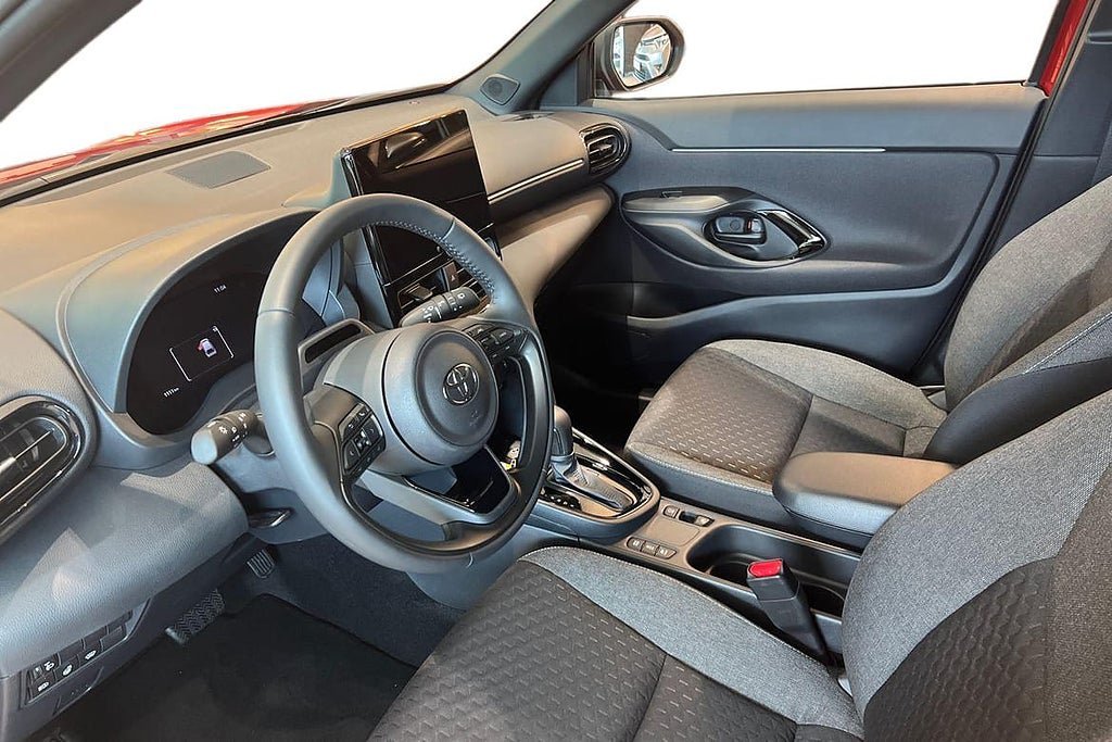 Vehicle Image 14