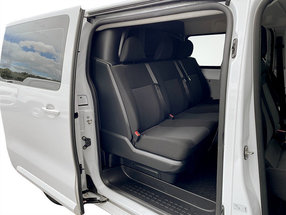 Vehicle Image 18