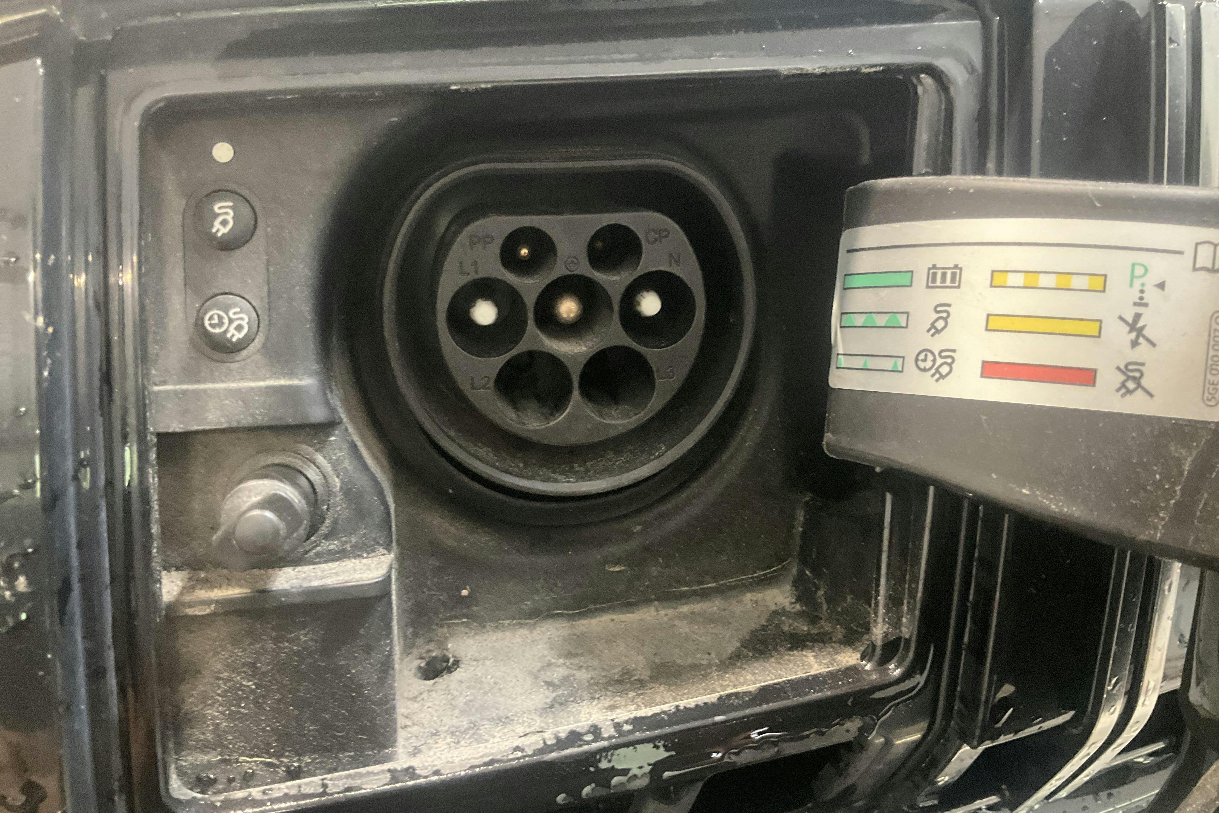 Vehicle Image 15