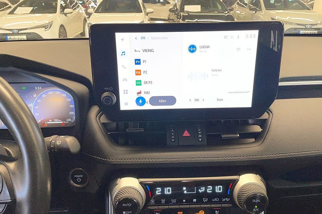 Vehicle Image 15