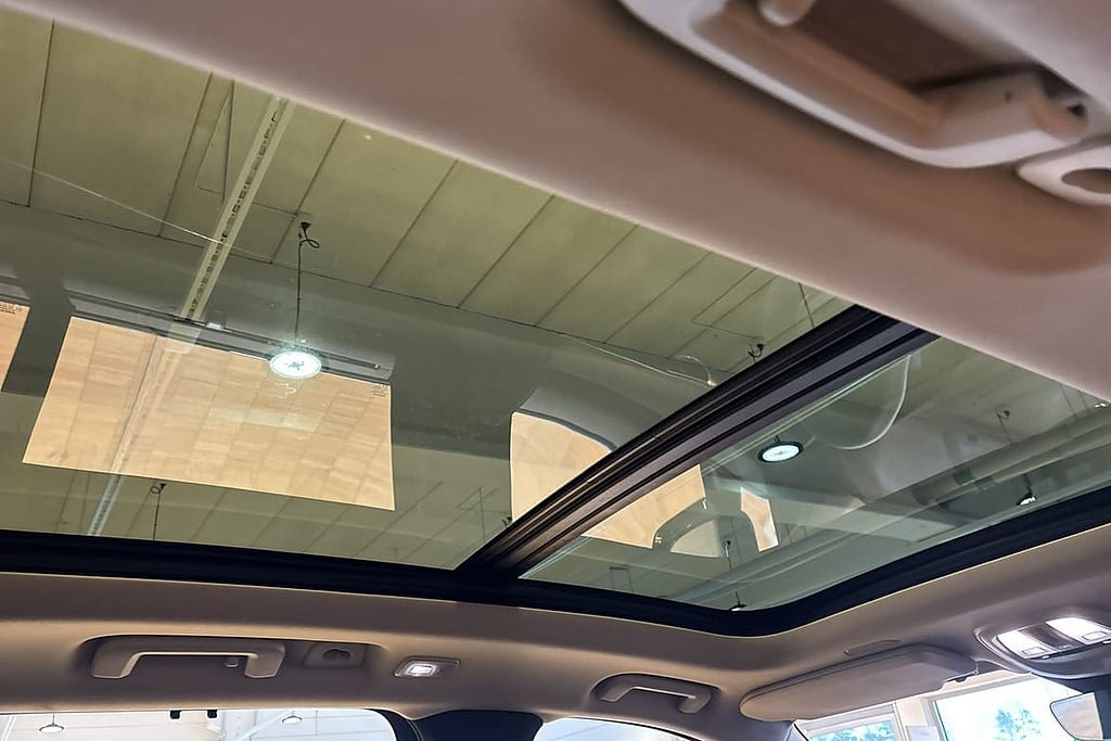 Vehicle Image 38