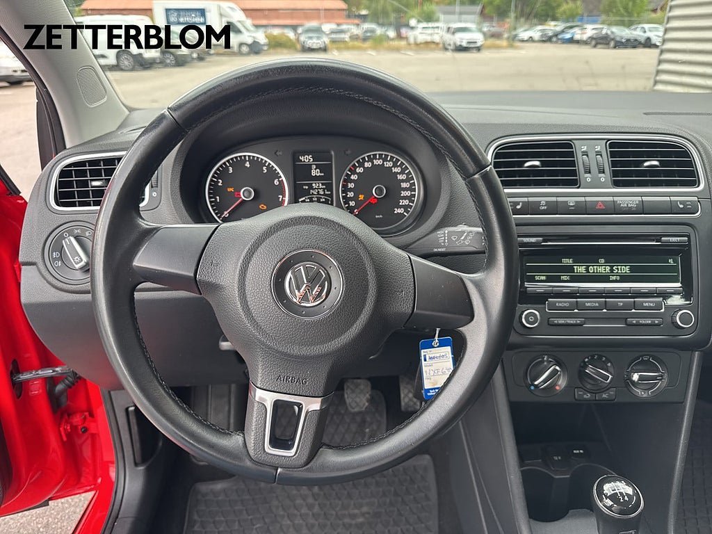 Vehicle Image 12