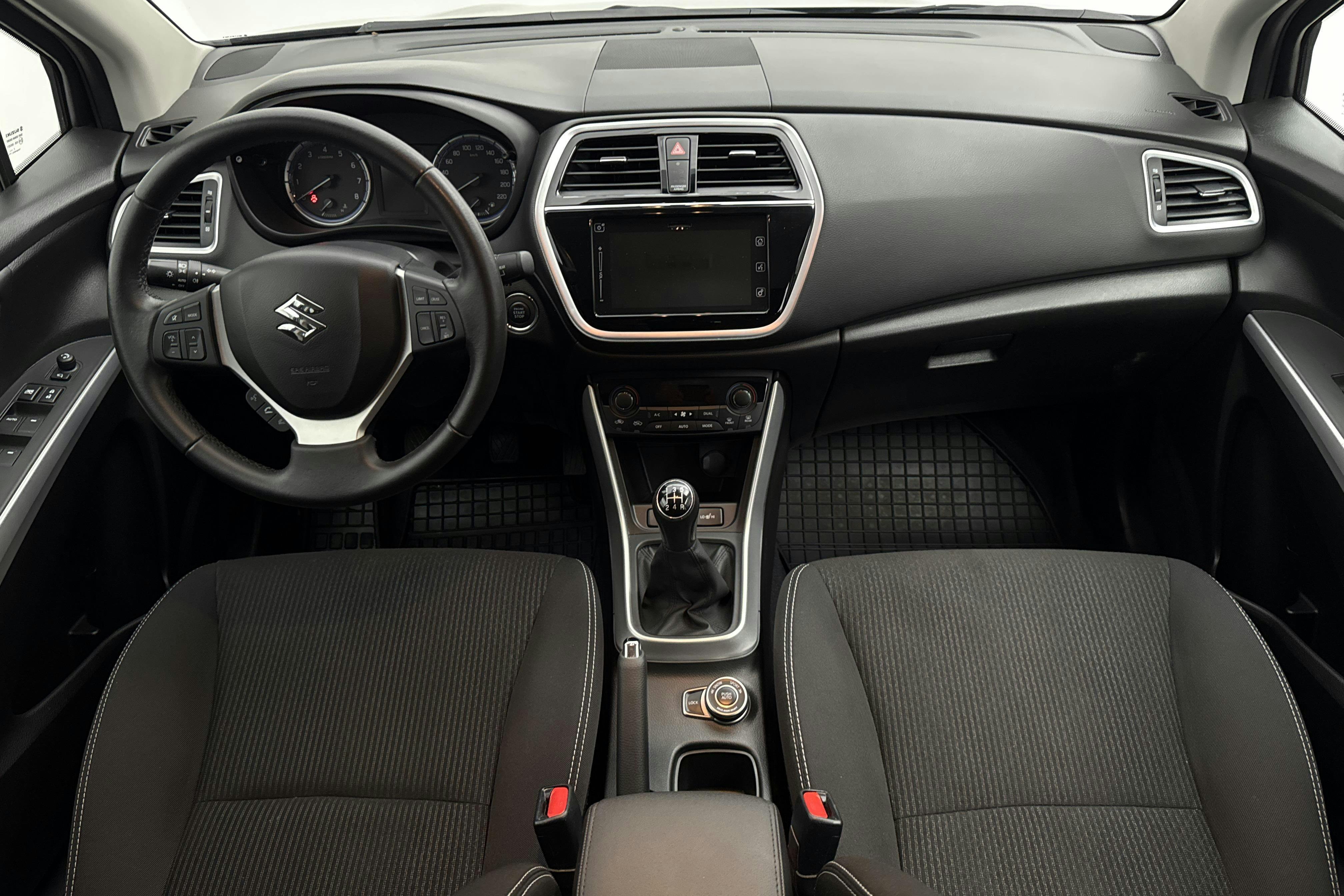 Vehicle Image 6