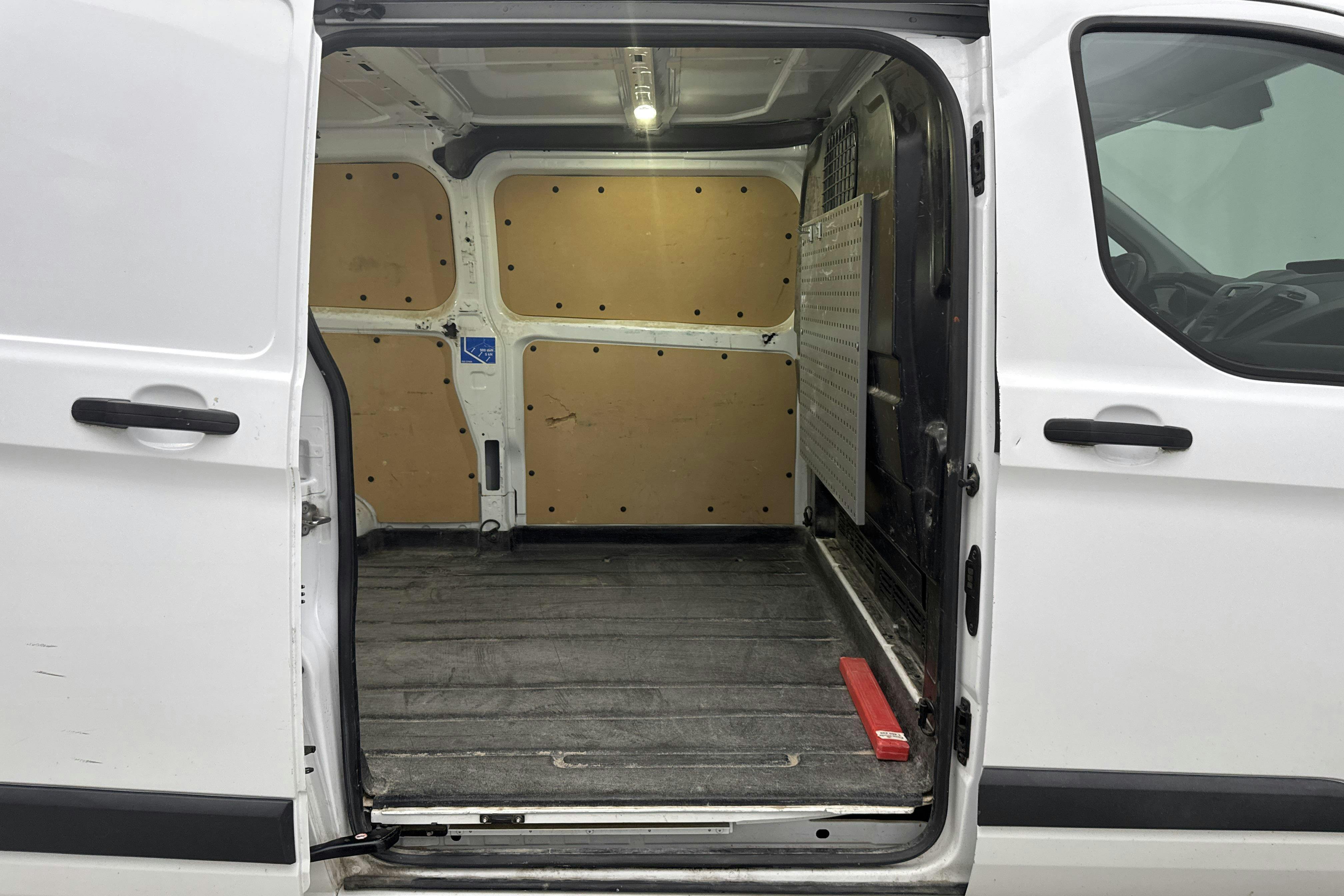 Vehicle Image 7