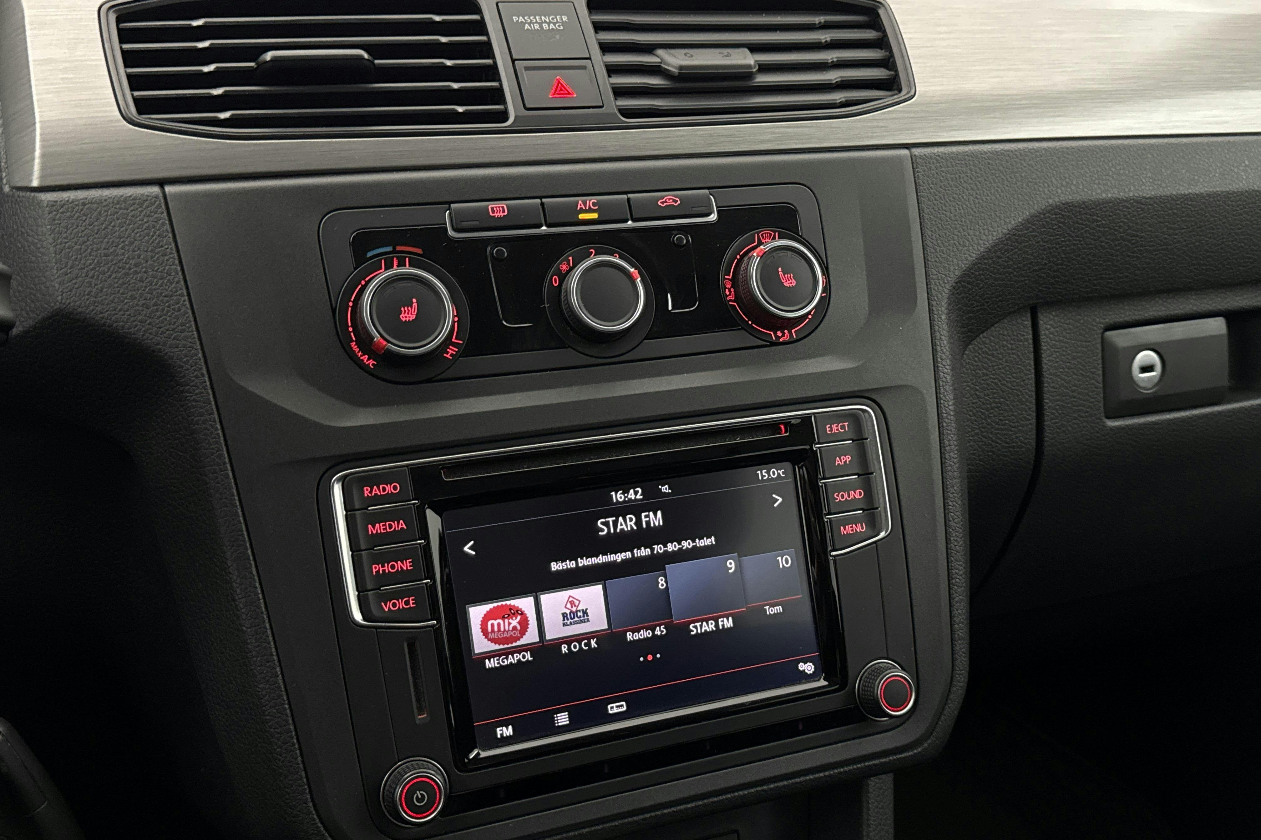 Vehicle Image 11