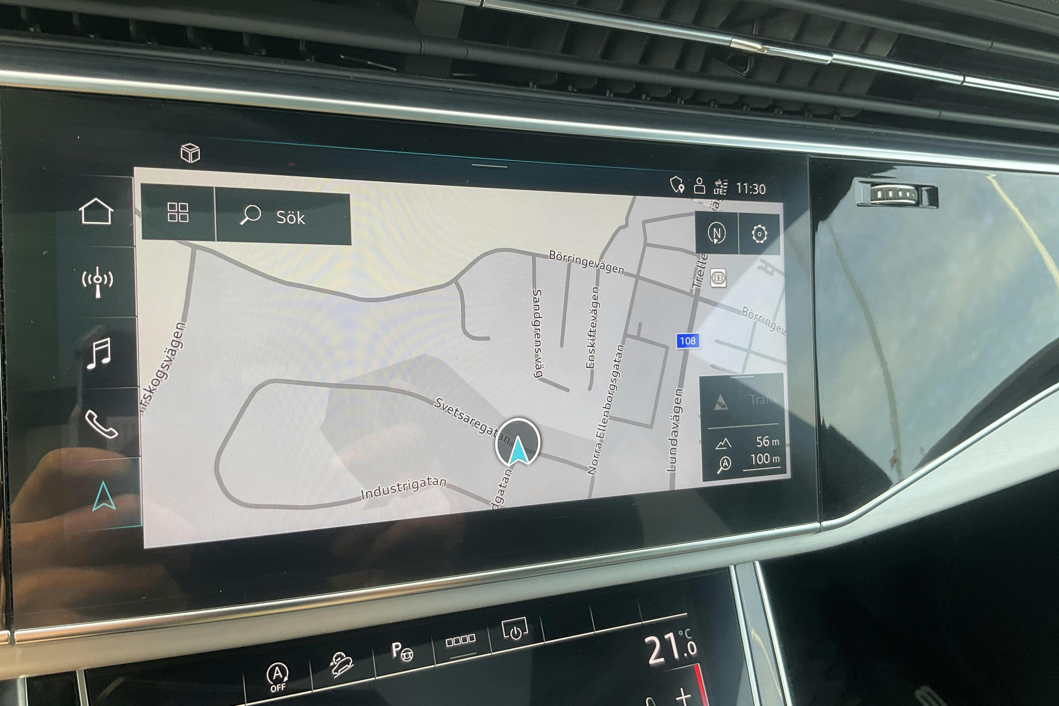 Vehicle Image 11