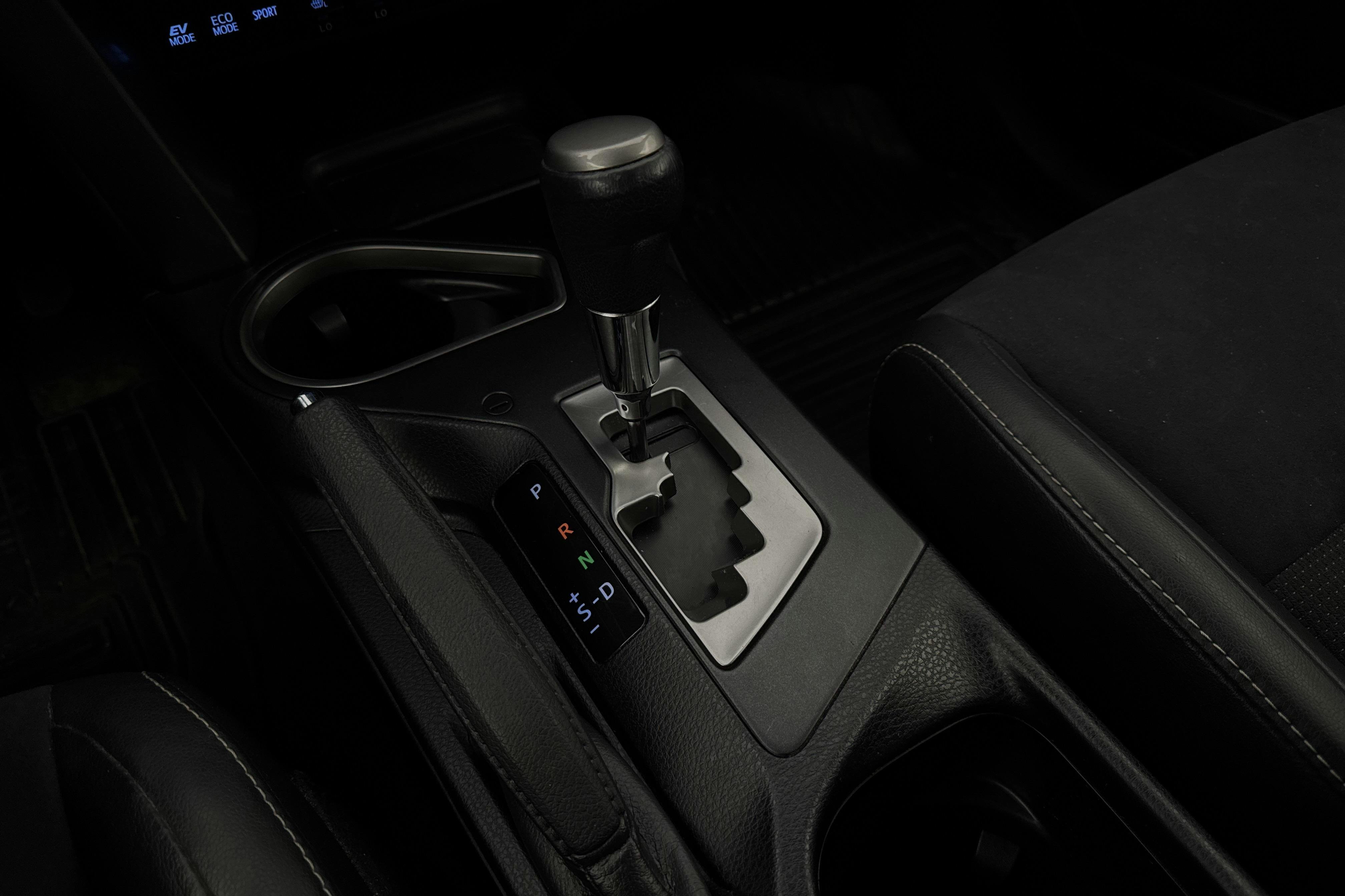 Vehicle Image 13