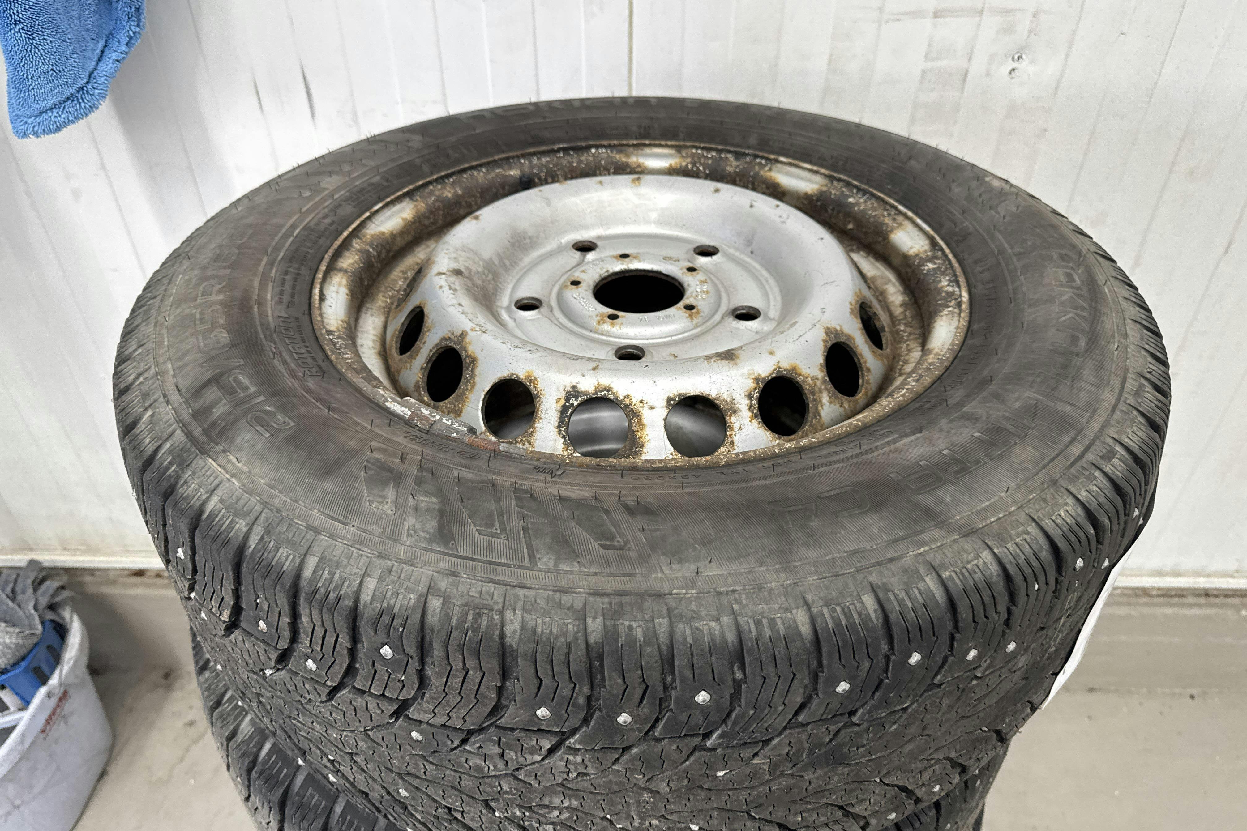 Vehicle Image 14