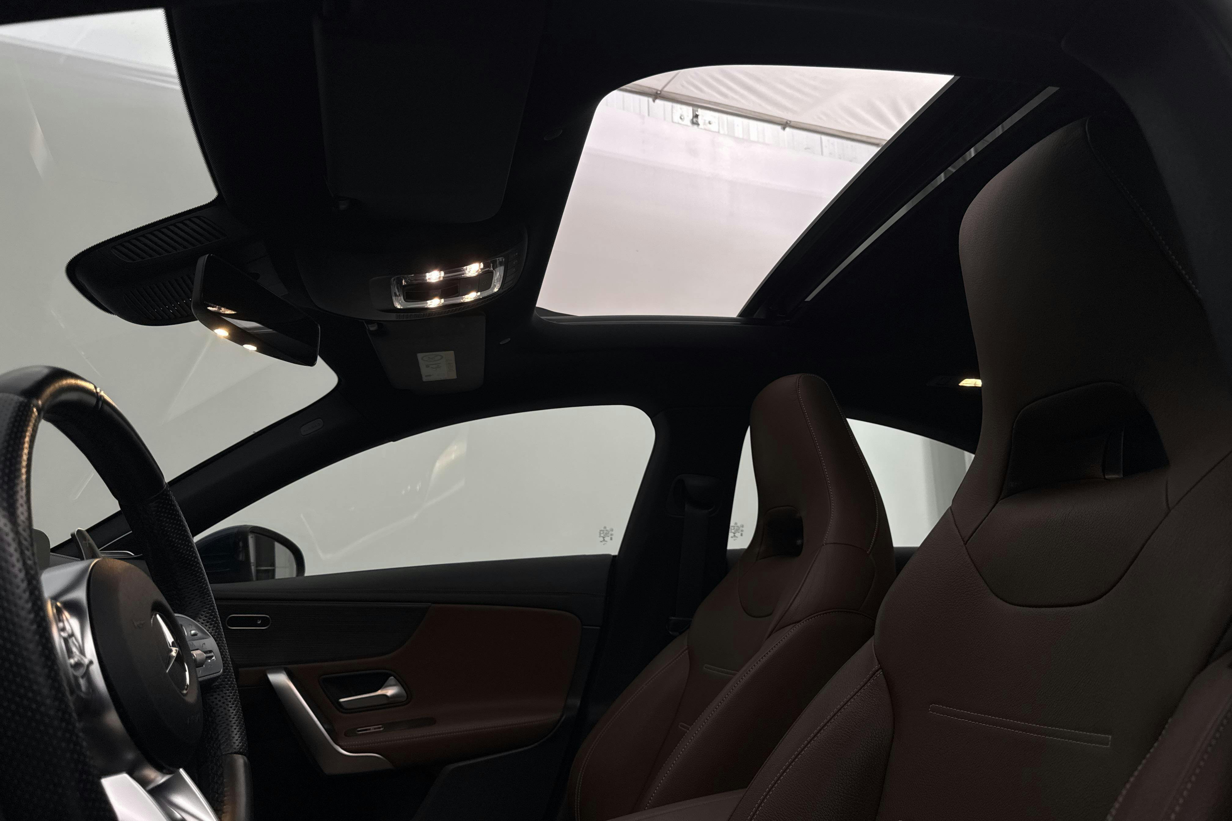 Vehicle Image 17