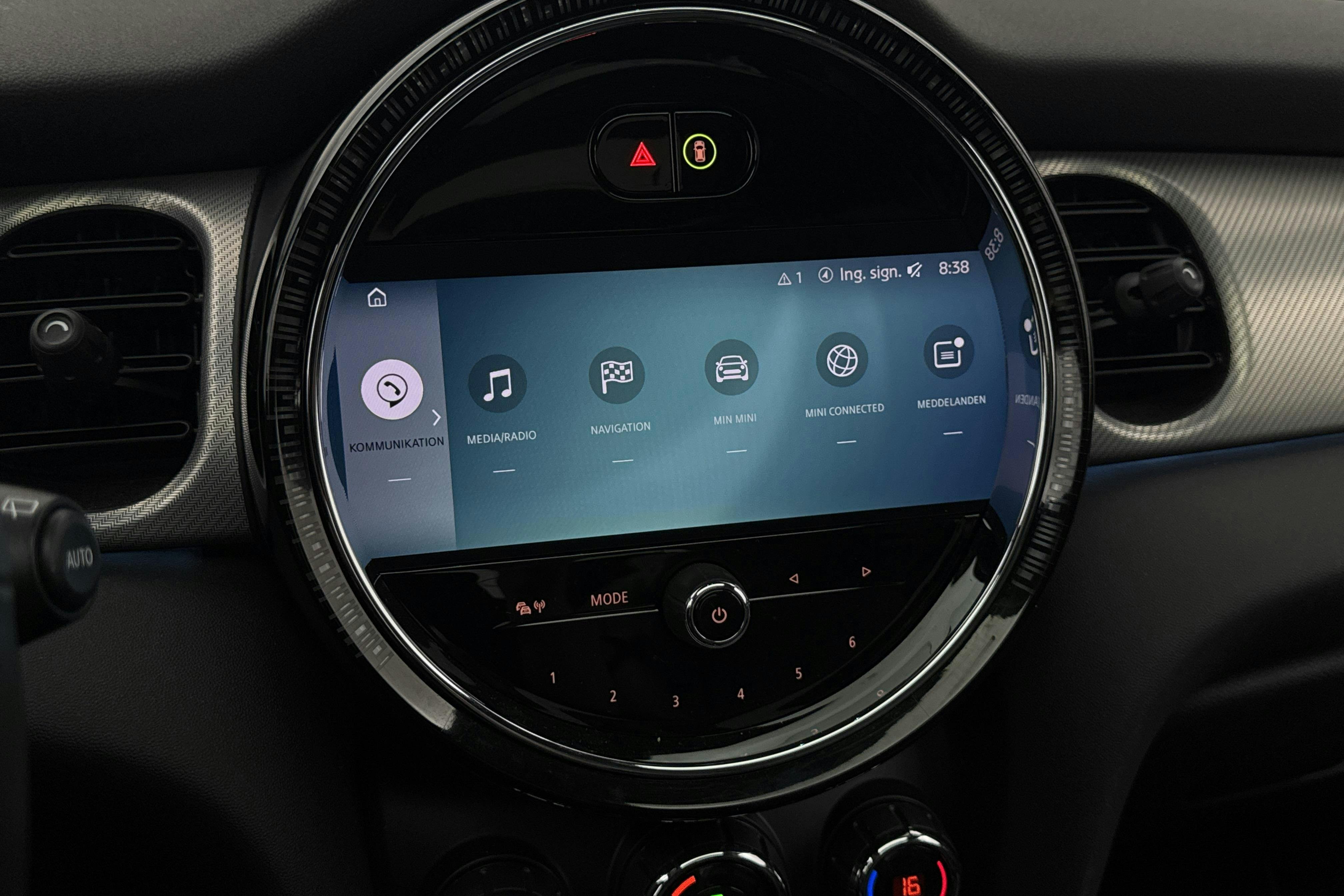 Vehicle Image 22