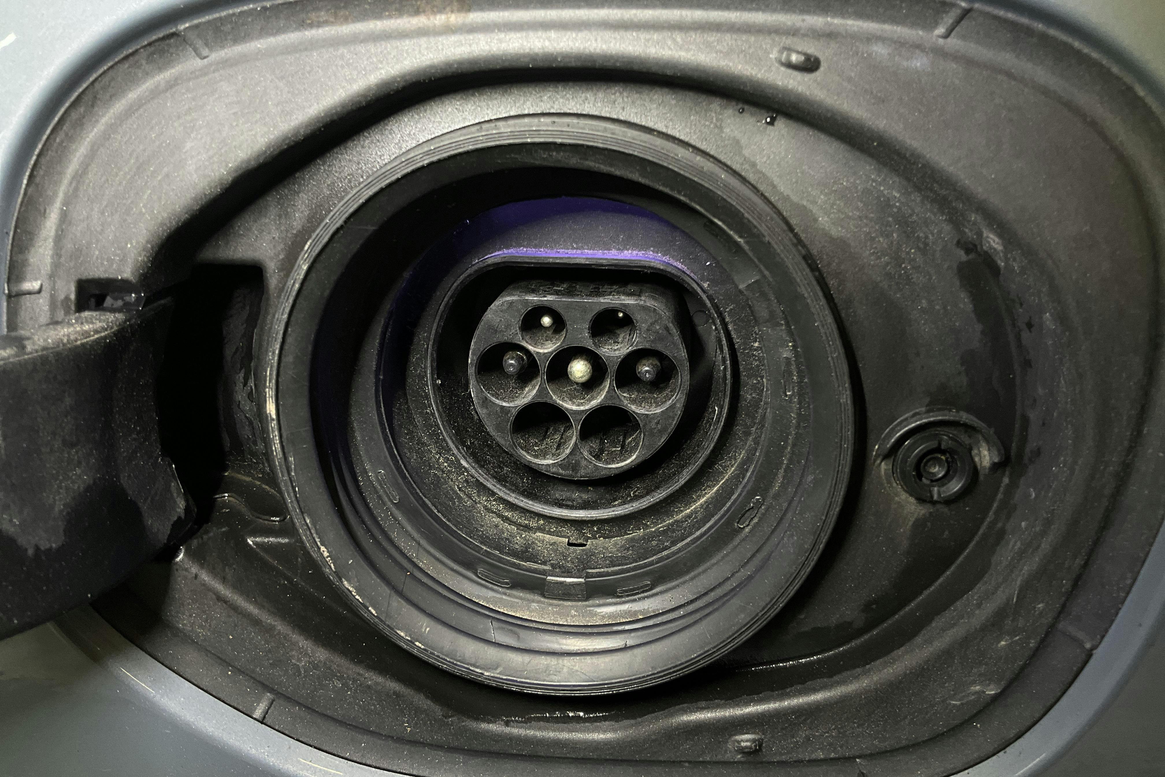 Vehicle Image 18