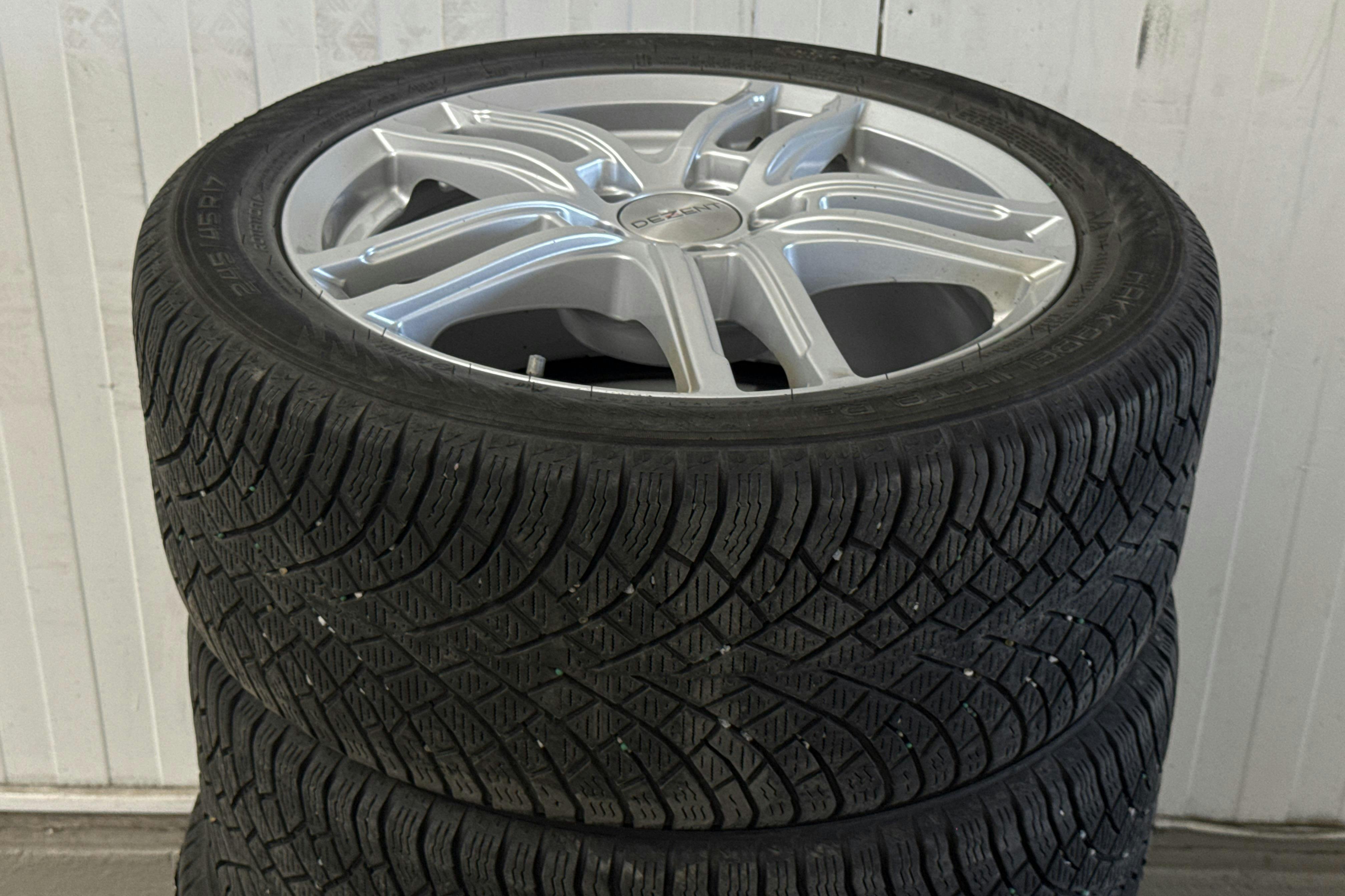 Vehicle Image 18