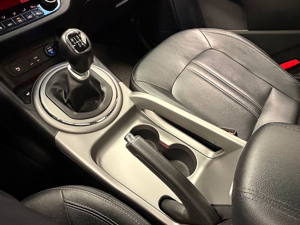 Vehicle Image 17