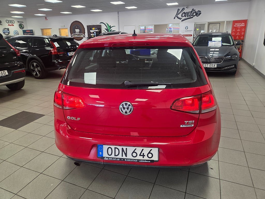 Vehicle Image 6