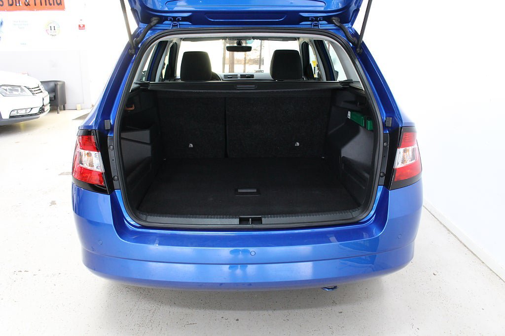 Vehicle Image 14