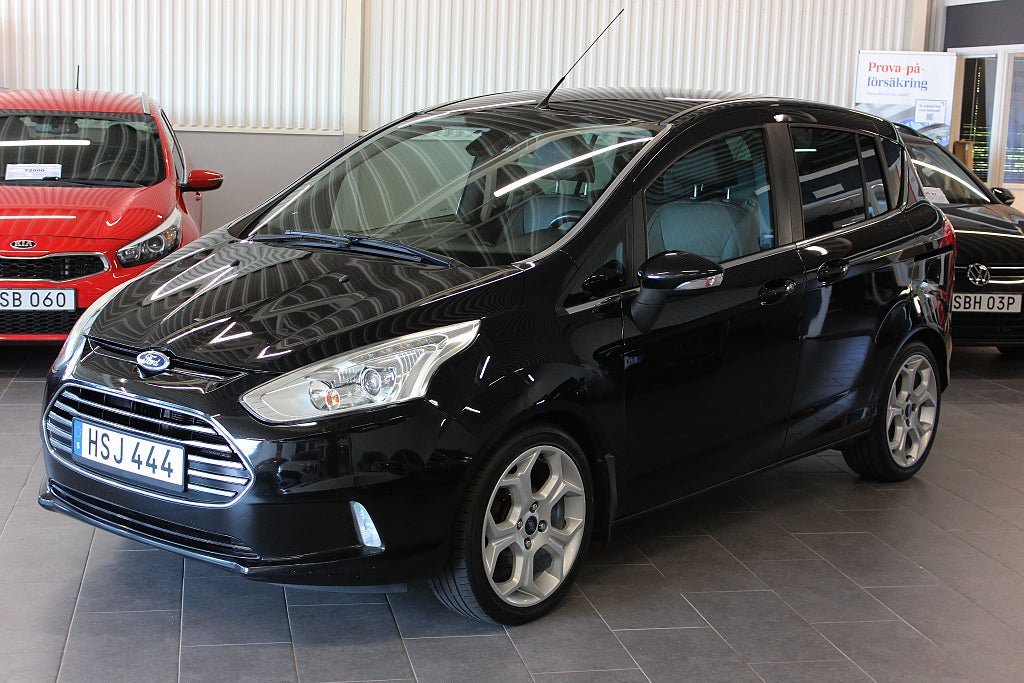 Vehicle Image 9