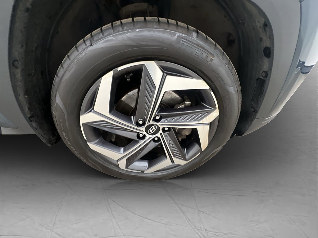 Vehicle Image 36