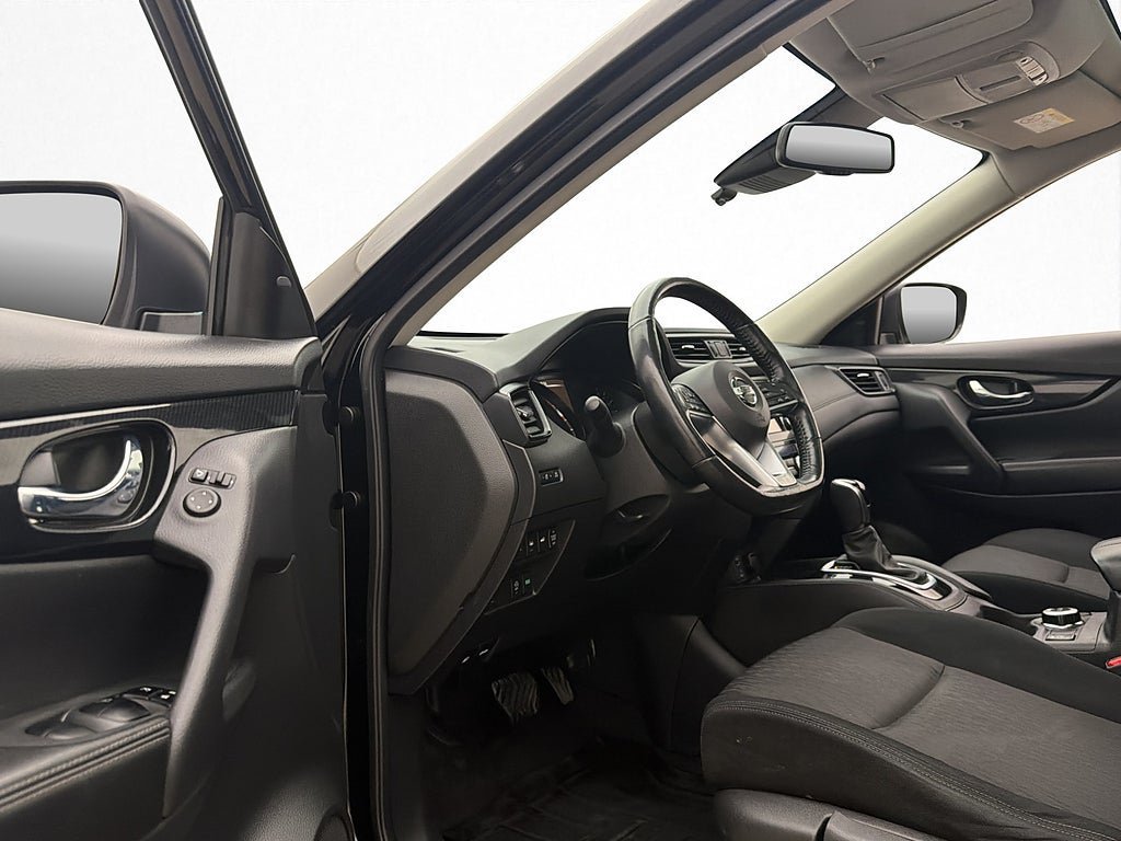 Vehicle Image 32