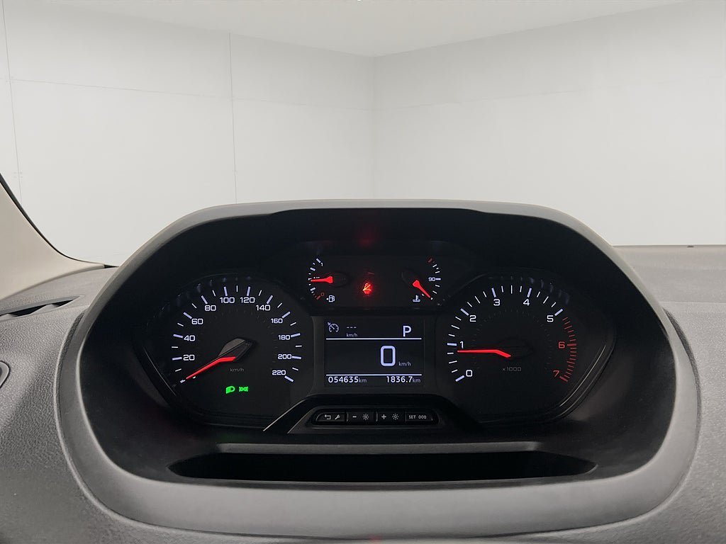 Vehicle Image 21
