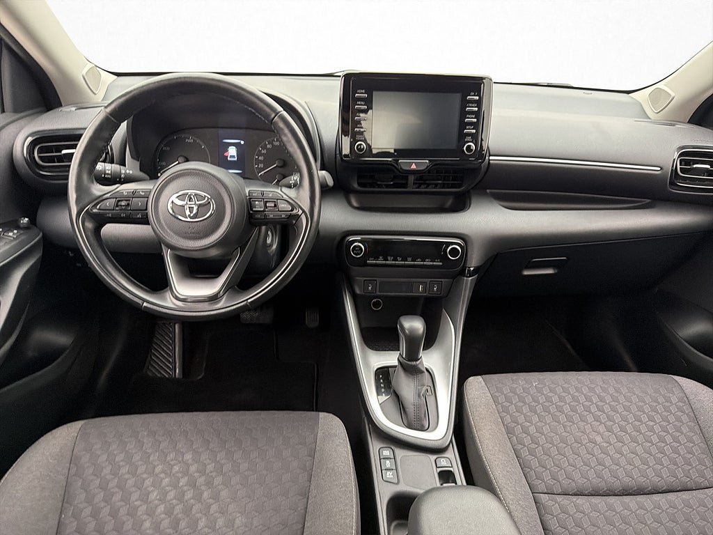 Vehicle Image 10