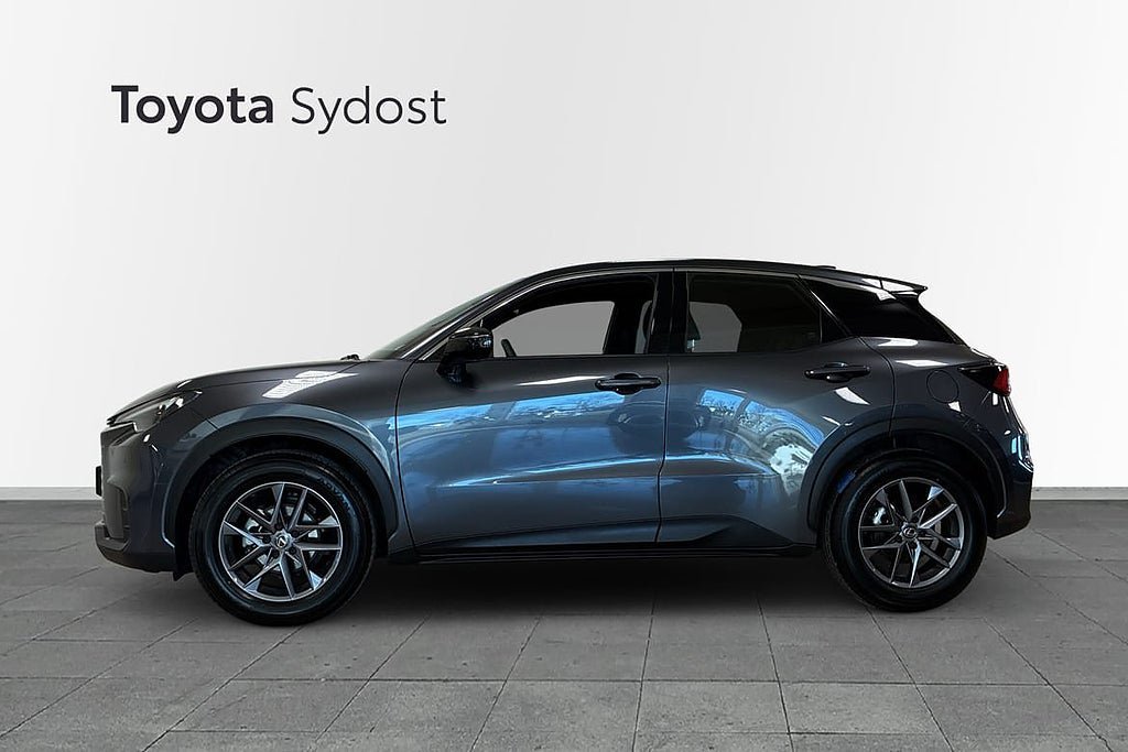 Vehicle Image 6