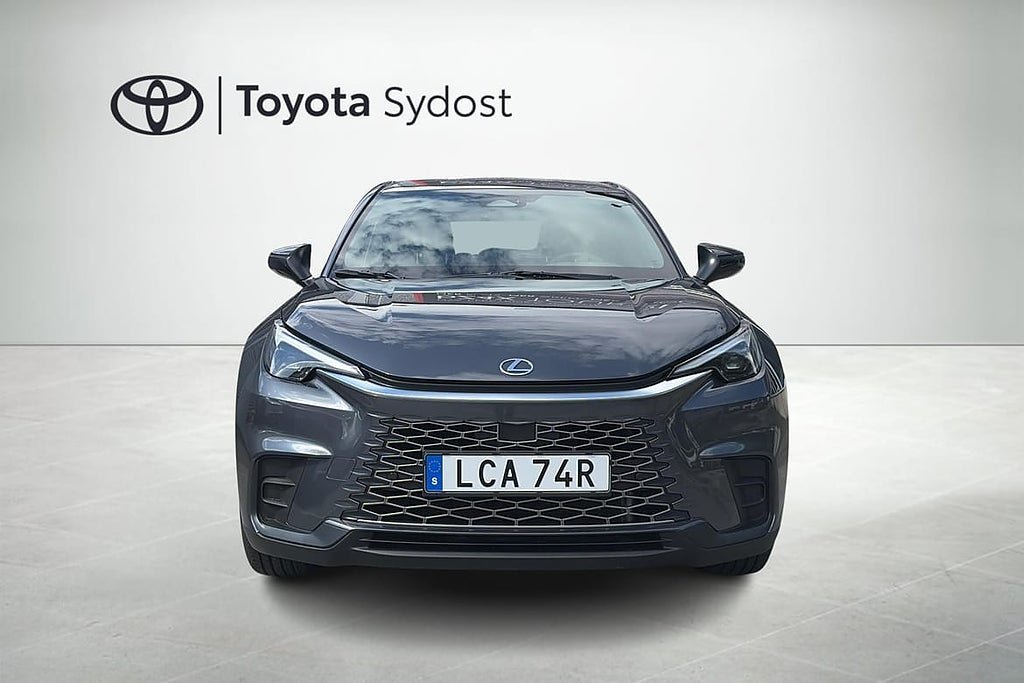 Vehicle Image 11