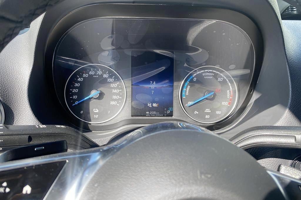 Vehicle Image 10