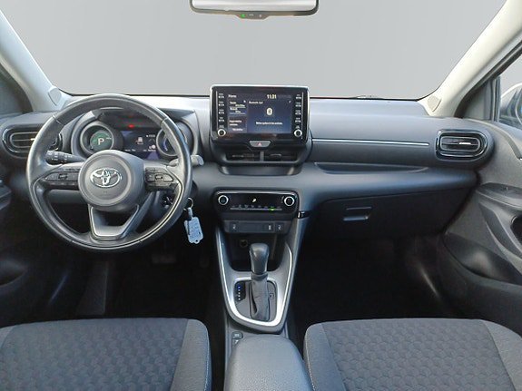 Vehicle Image 8