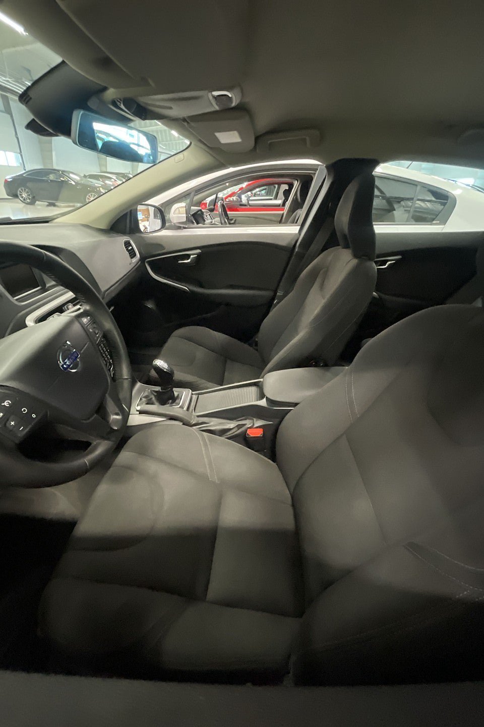 Vehicle Image 9