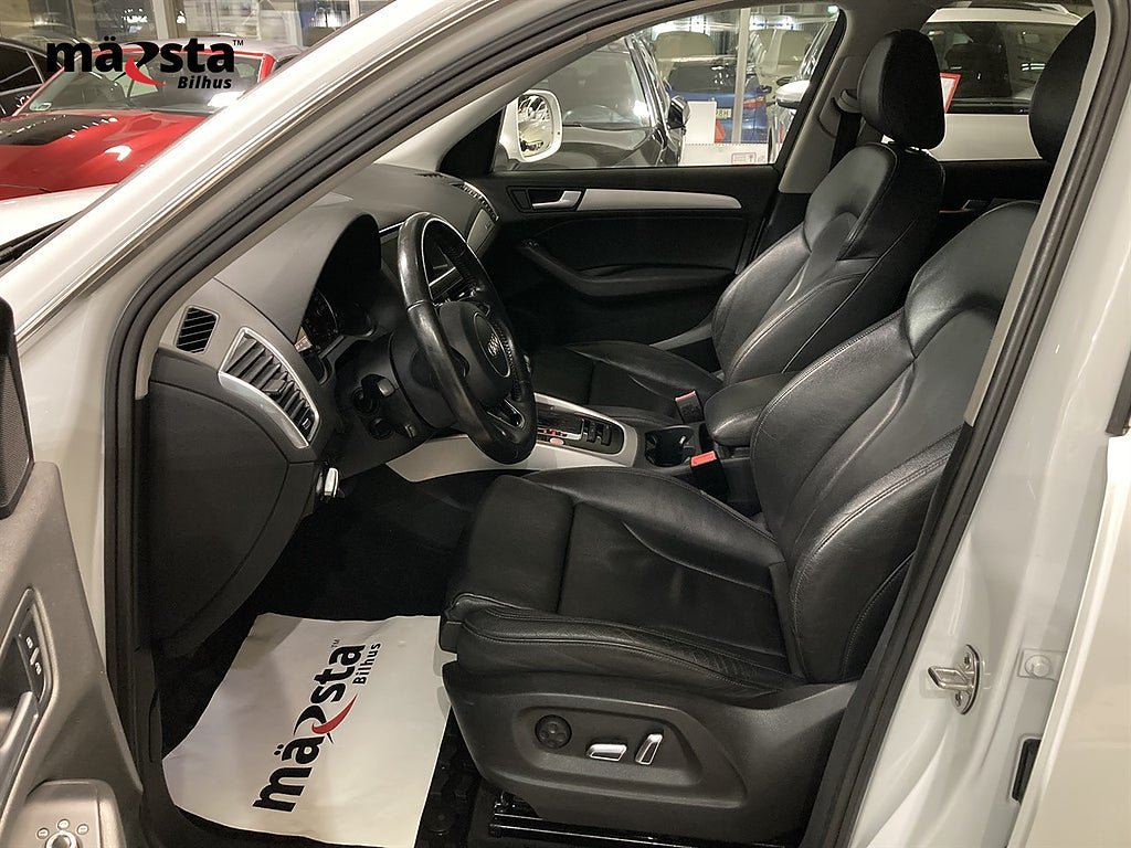 Vehicle Image 8