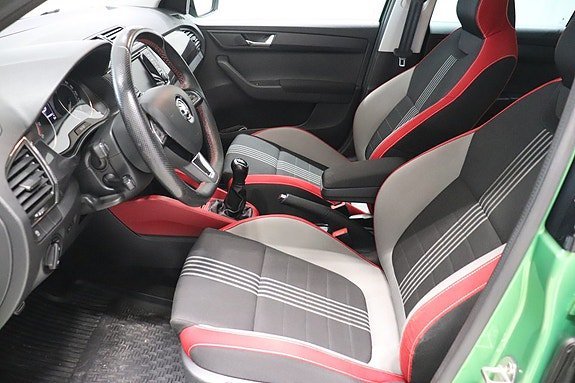 Vehicle Image 7