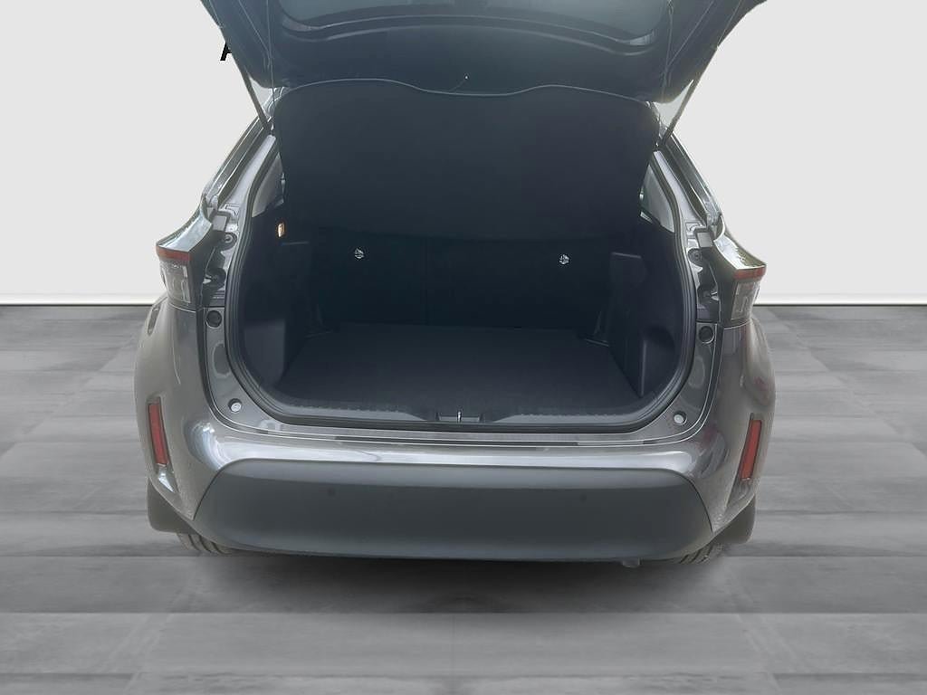 Vehicle Image 10