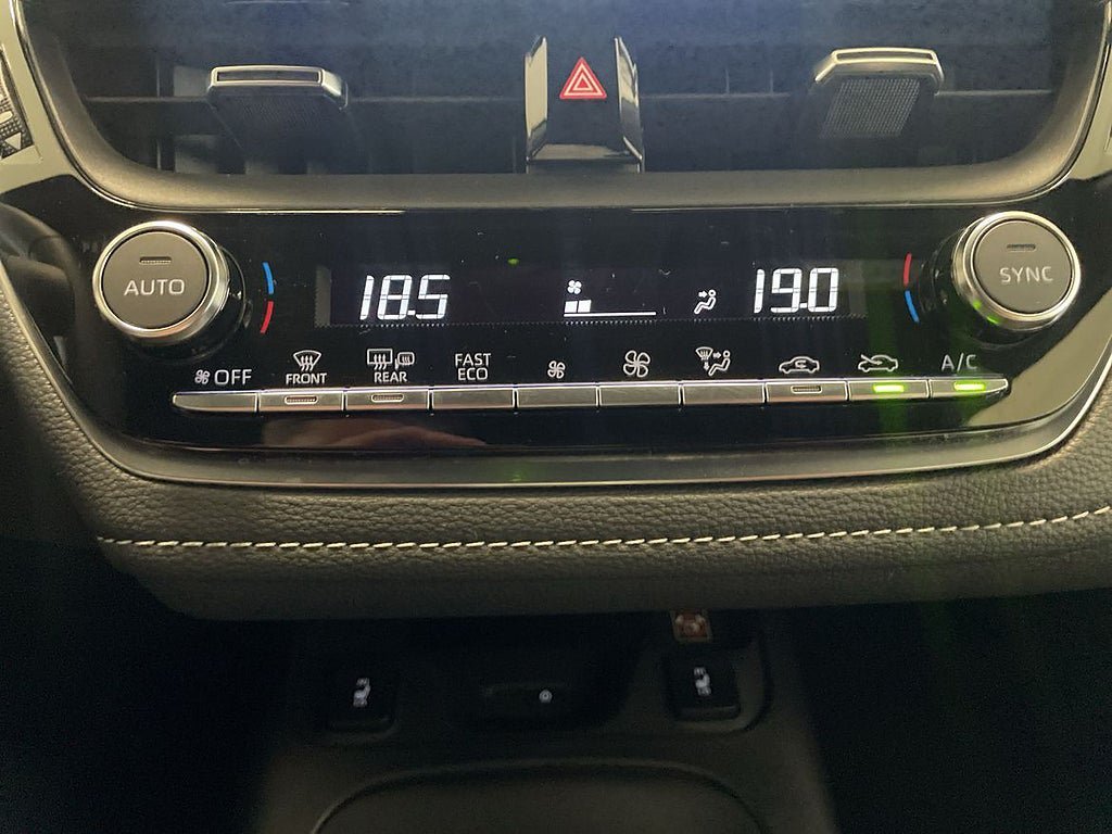 Vehicle Image 15