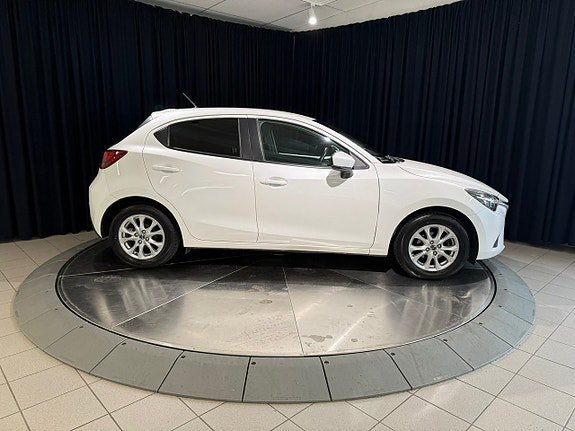Vehicle Image 7